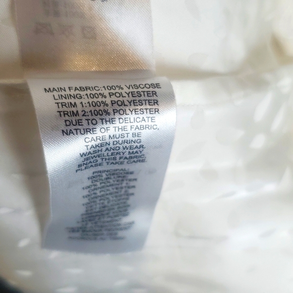 Self-Portrait Ivory Lace Jacquard V-Neck Maxi Dress - Picture 14 of 14